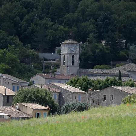 Pansiyon Dans Le Luberon Céreste