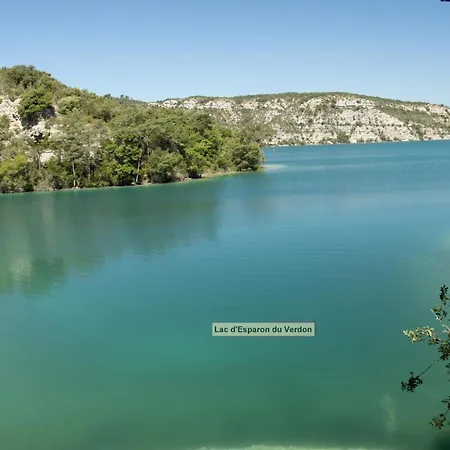 Pansiyon Dans Le Luberon Céreste